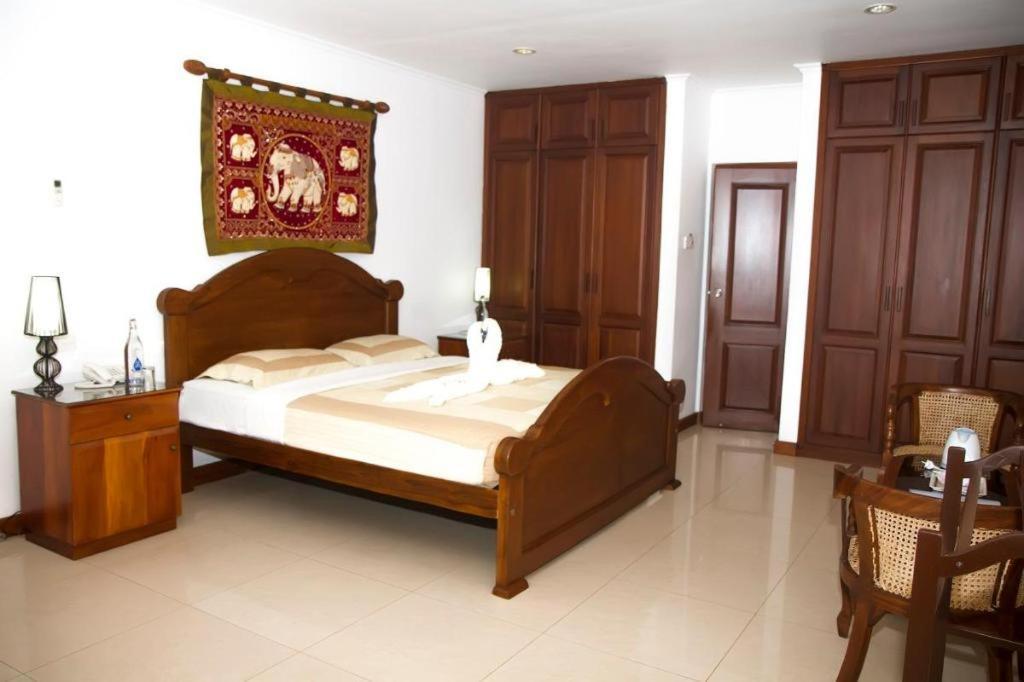 Hotel Villa Viana Маравила Екстериор снимка