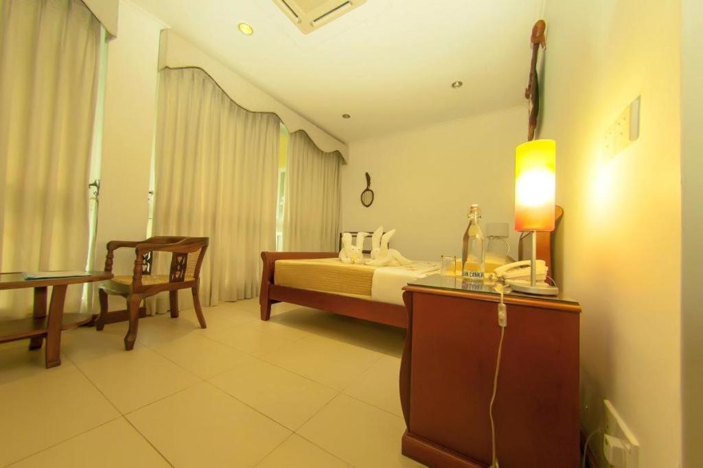 Hotel Villa Viana Маравила Екстериор снимка